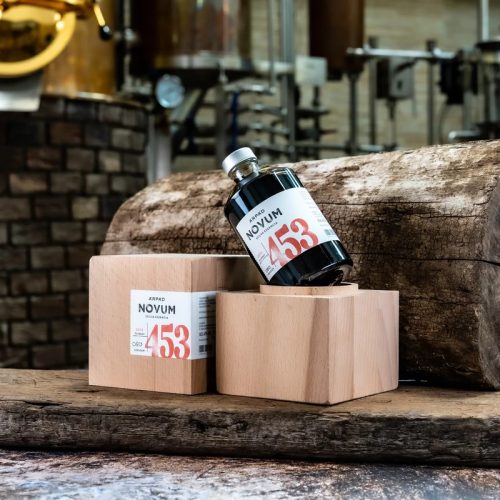 Árpád NOVUM Szilva Eszencia Pálinka Díszdobozban 0.375L  40%