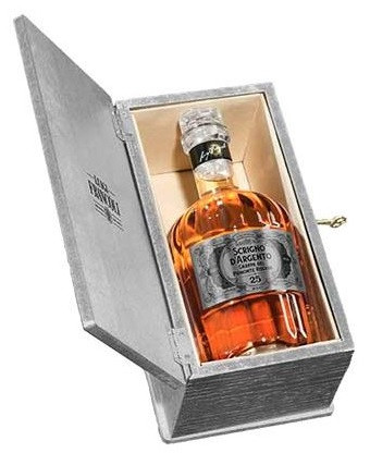 Francoli Scrigno d Argento Grappa 25 mesi, 40% fa dd.(ezüst színű)