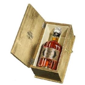   Francoli Scrigno d Oro Grappa 50 mesi, 40% fa dd.(arany színű)